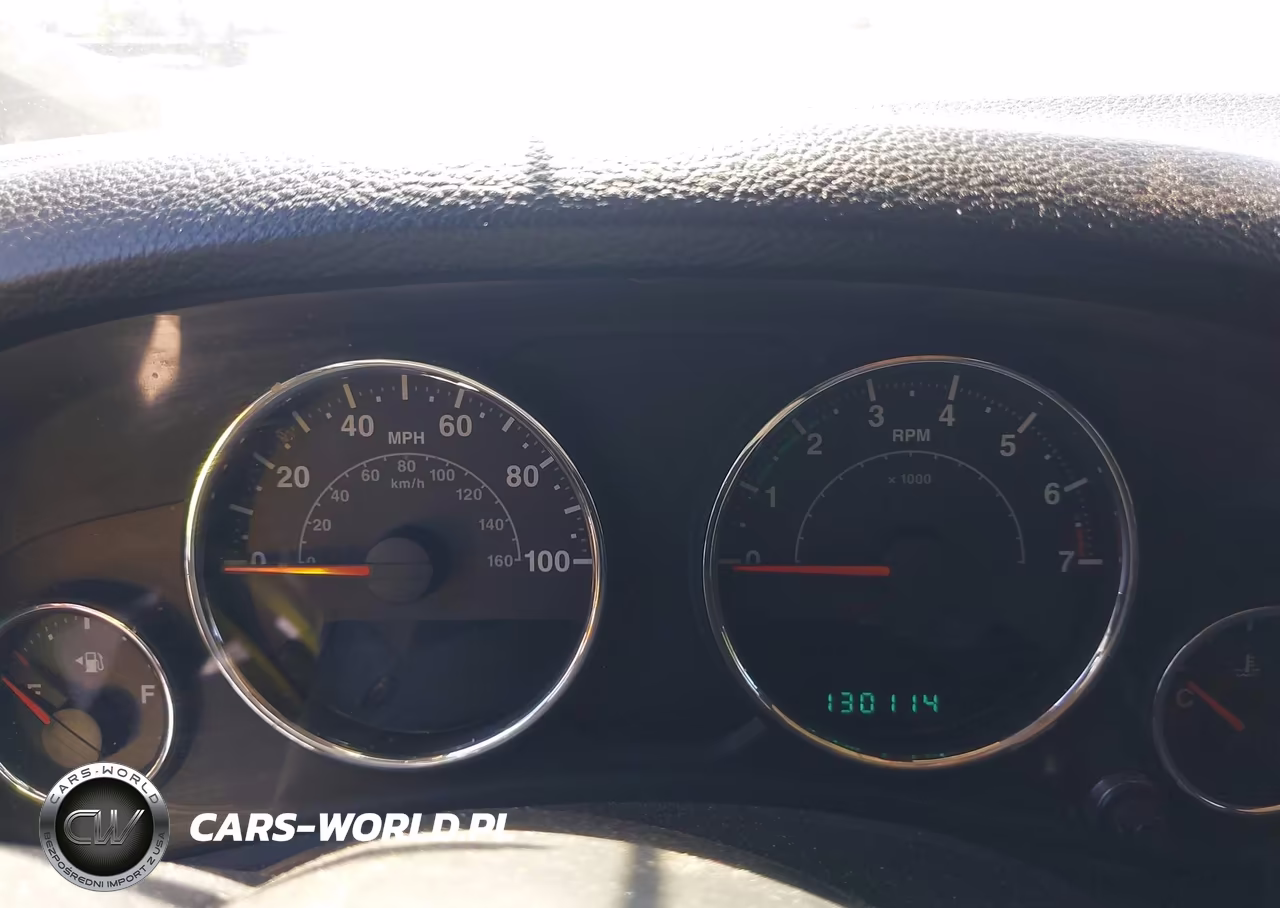2014 Jeep Wrangler Unlimited Sport VIN:1C4BJWDG5EL113027 - 7
