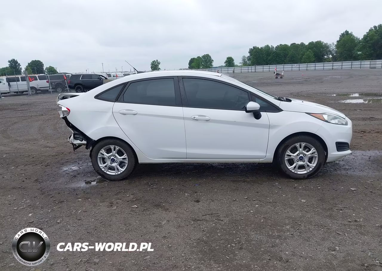 2015 Ford Fiesta S VIN:3FADP4AJ4FM113912 - 14