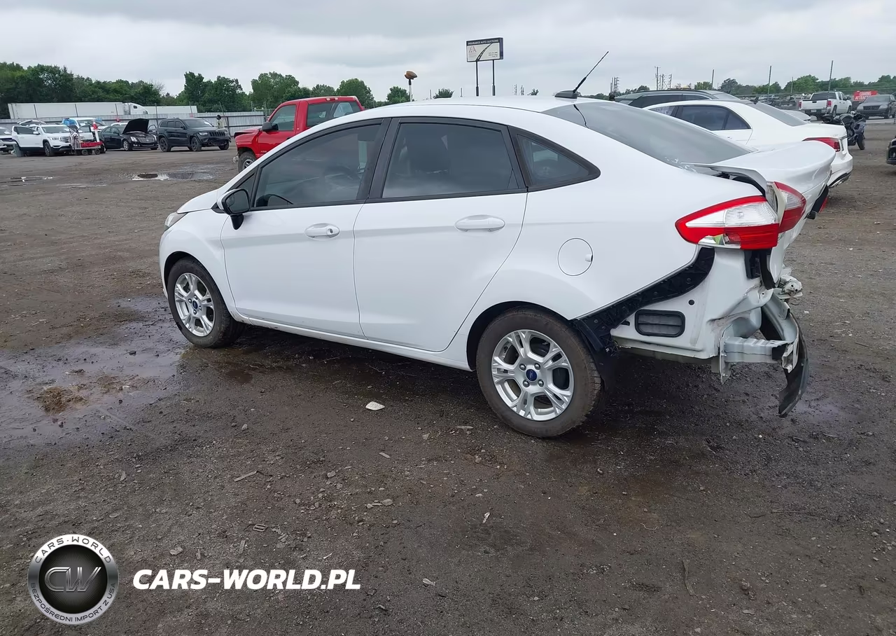 2015 Ford Fiesta S VIN:3FADP4AJ4FM113912 - 3