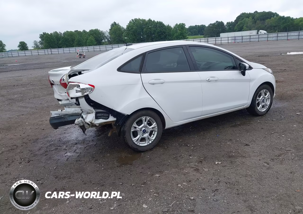 2015 Ford Fiesta S VIN:3FADP4AJ4FM113912 - 4