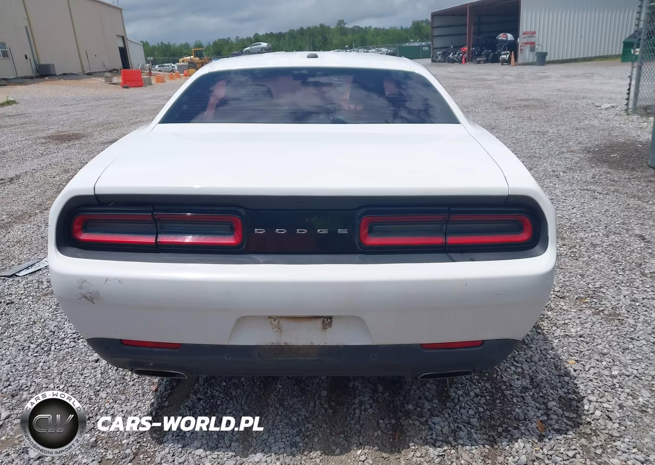 2015 Dodge Challenger Sxt VIN:2C3CDZAGXFH810911 - 17