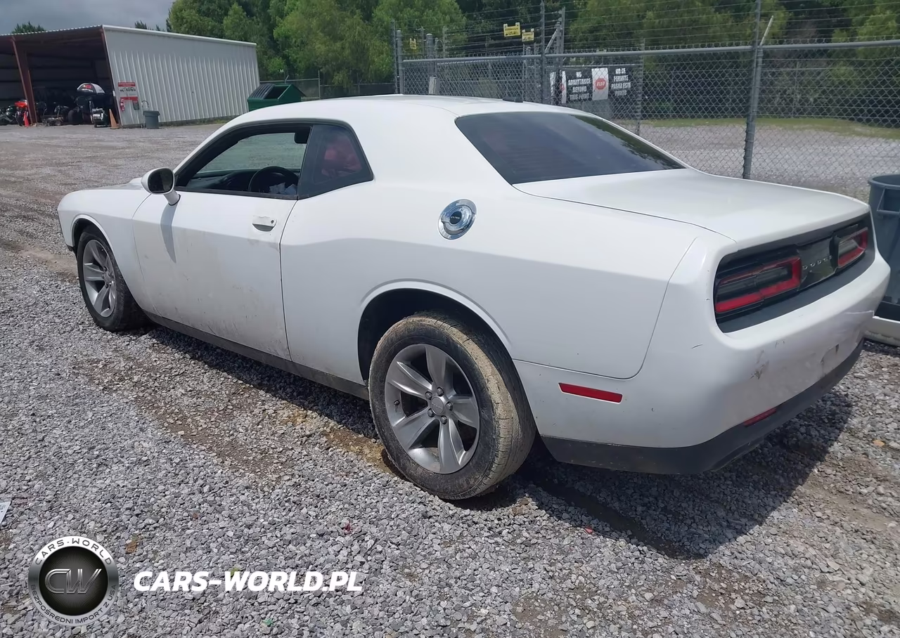 2015 Dodge Challenger Sxt VIN:2C3CDZAGXFH810911 - 3
