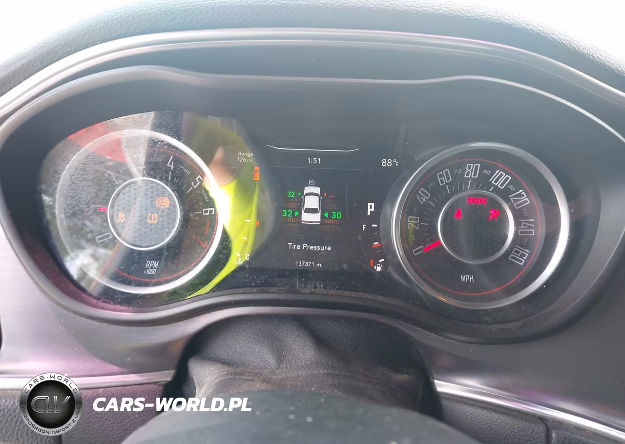 2015 Dodge Challenger Sxt VIN:2C3CDZAGXFH810911 - 7