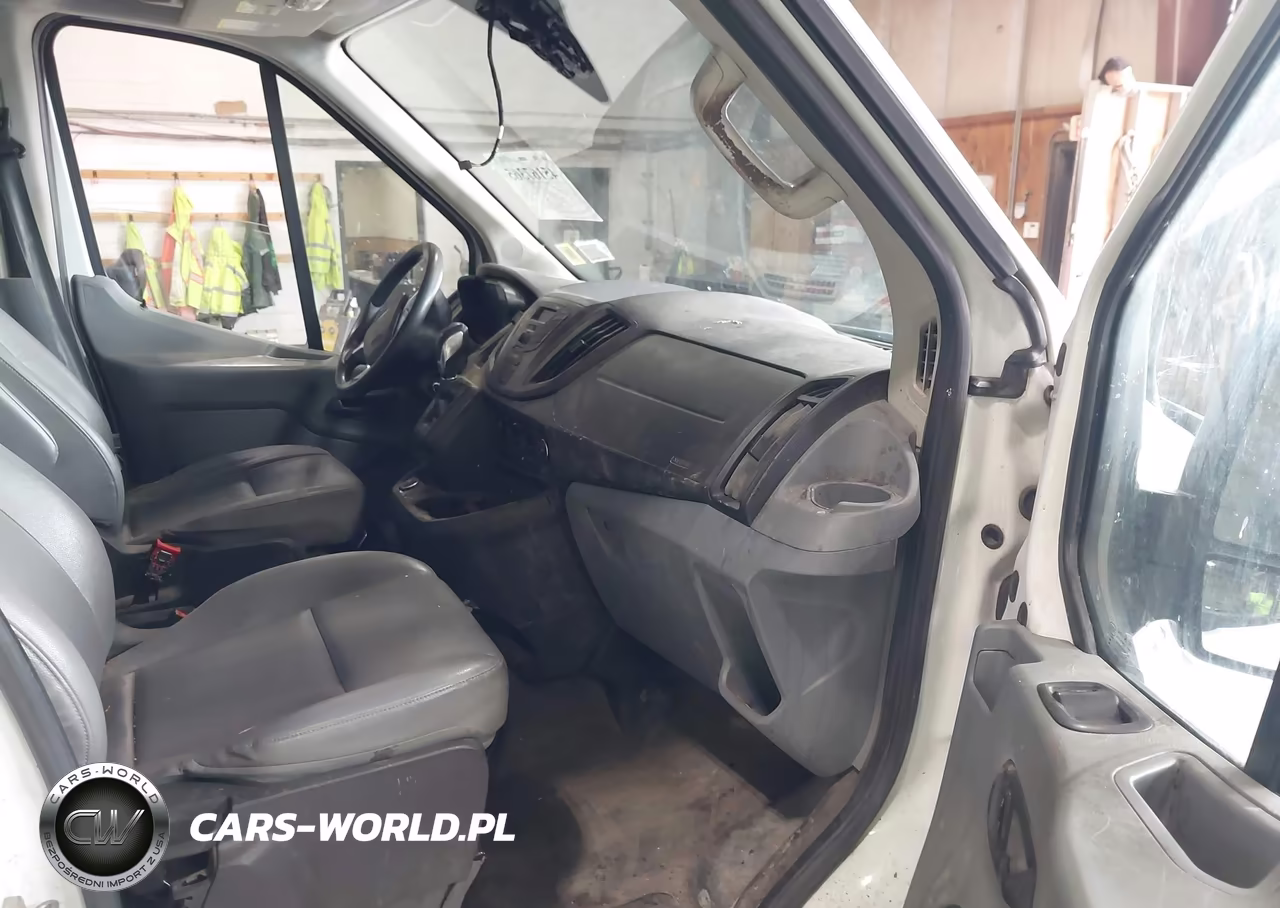 2018 Ford Transit-250 VIN:1FTYR2CM2JKB24165 - 5