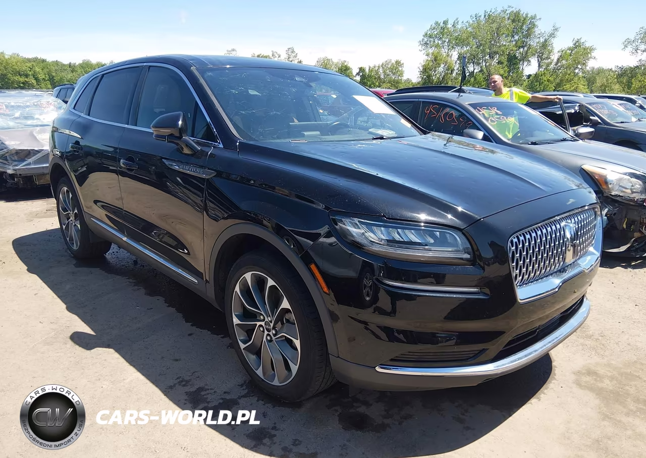 2023 Lincoln Nautilus Reserve – zdjęcie 1 z 17