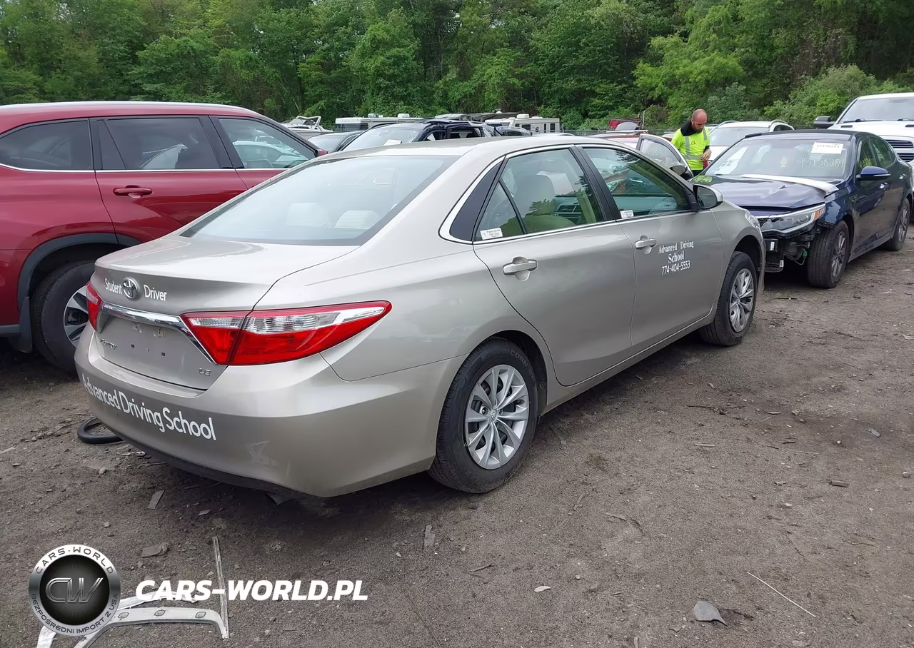2017 Toyota Camry Le VIN:4T1BF1FK4HU280799 - 4