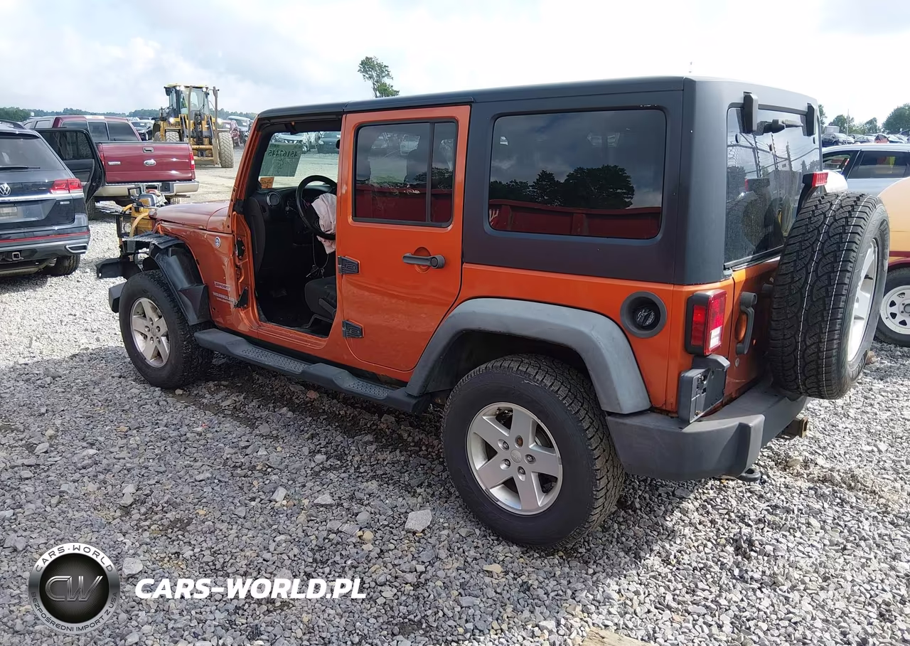 2011 Jeep Wrangler Unlimited Sport VIN:1J4BA3H12BL545956 - 3