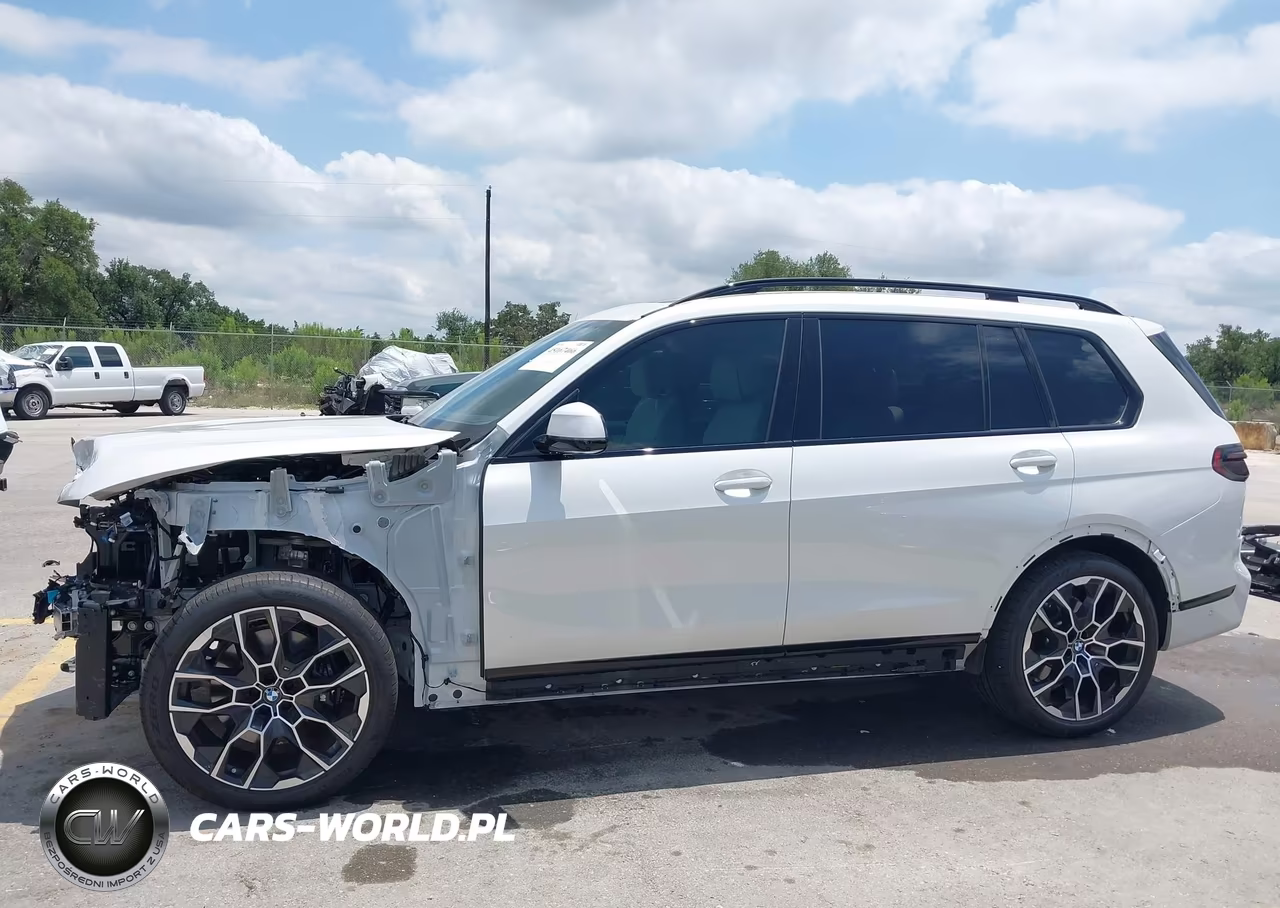 2026 BMW X7 xDrive40I VIN:5UX23EM02T9356794 - 15