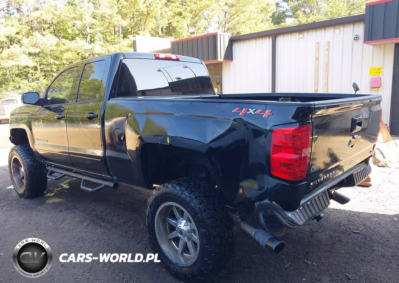 2018 Chevrolet Silverado 1500 1Lt VIN:1GCVKREC4JZ304341 - 3