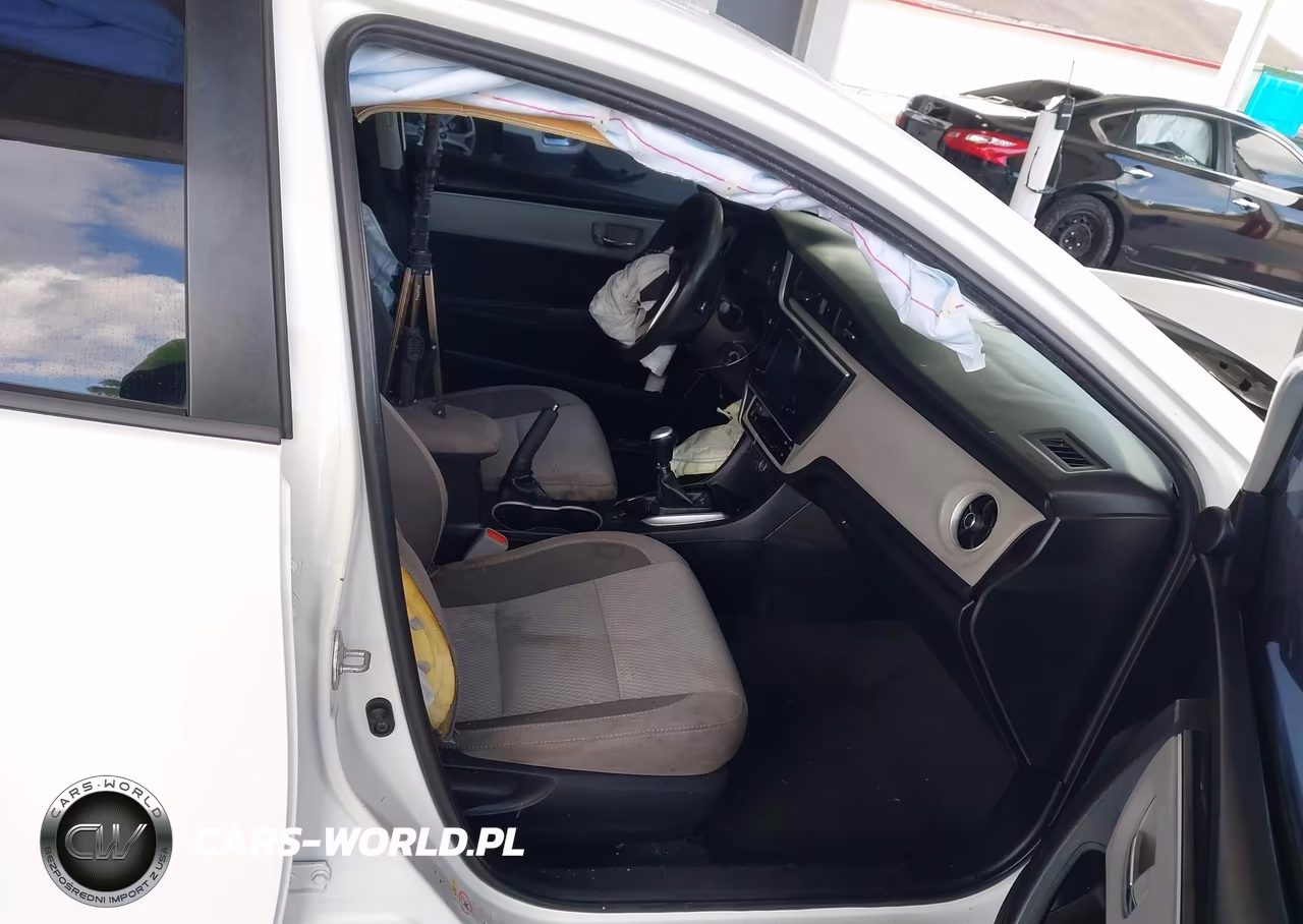 2019 Toyota Corolla Le VIN:2T1BURHEXKC183658 - 5