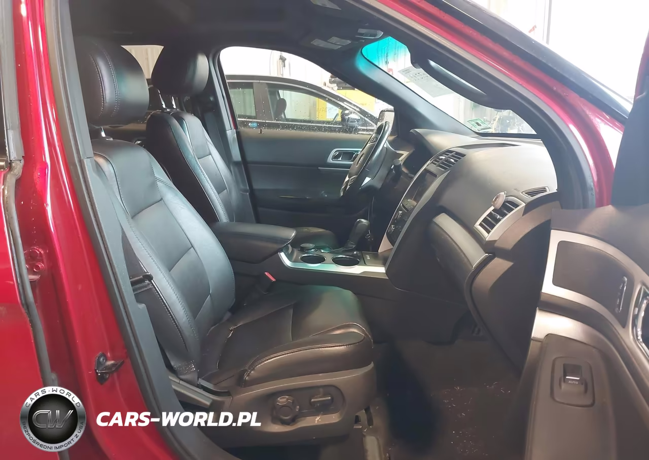 2011 Ford Explorer Xlt VIN:1FMHK8D83BGA40820 - 5
