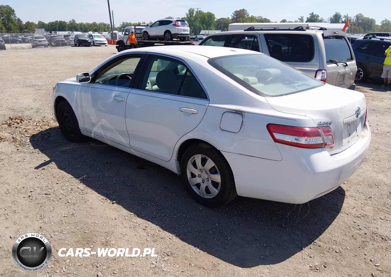 2010 Toyota Camry Le VIN:4T1BF3EK1AU574888 - 3