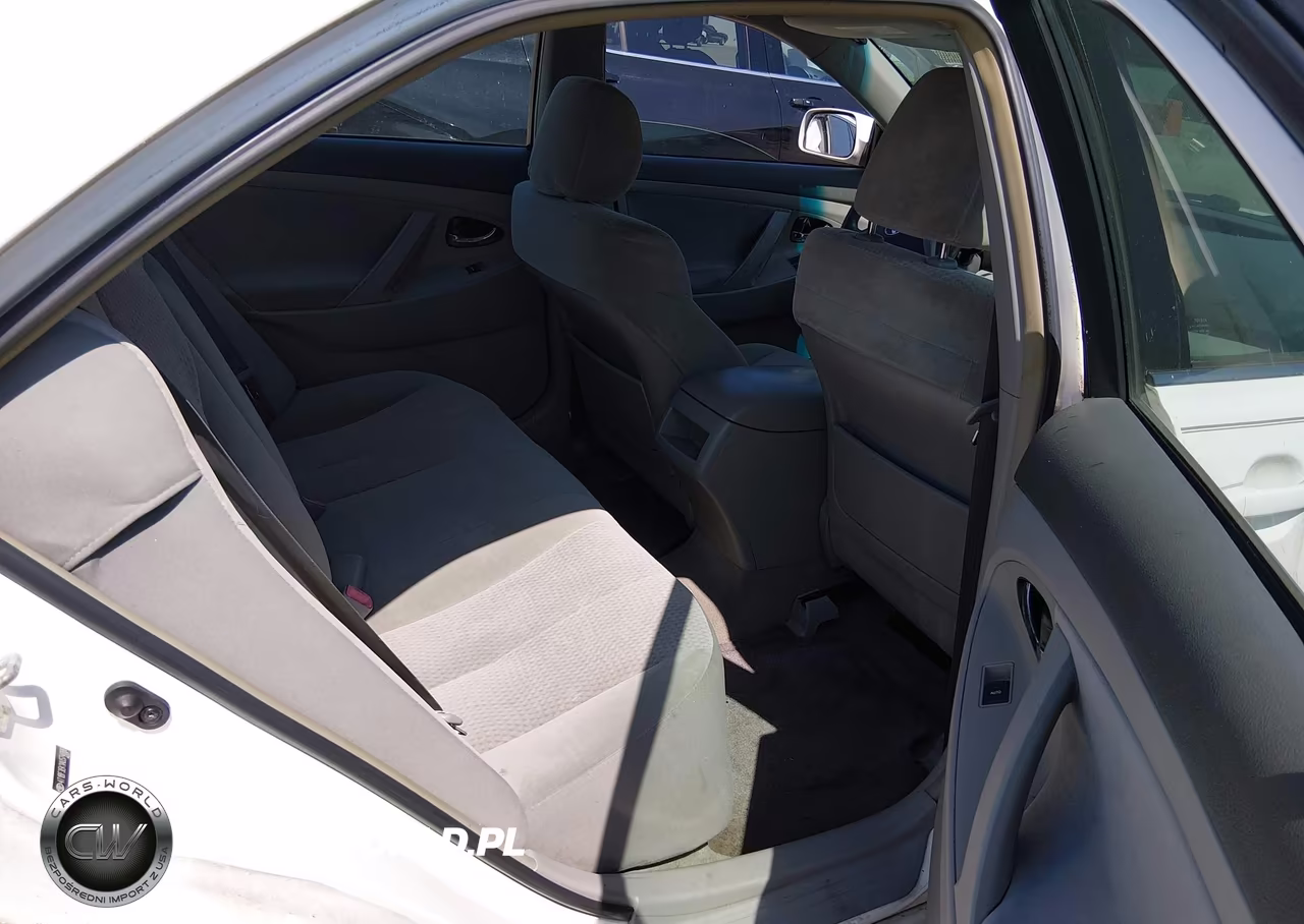 2010 Toyota Camry Le VIN:4T1BF3EK1AU574888 - 8