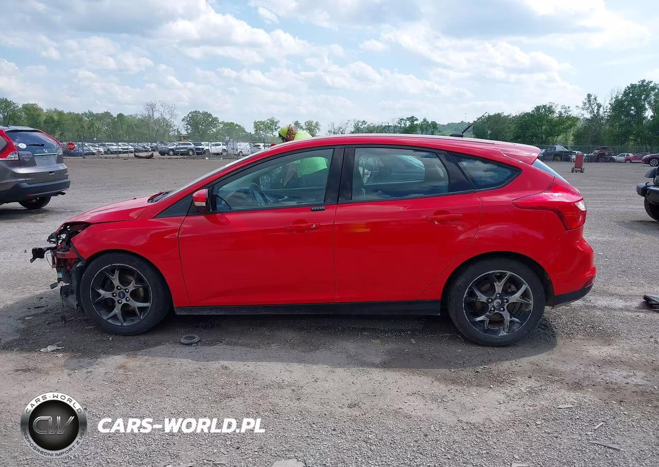 2014 Ford Focus Se VIN:1FADP3K28EL269694 - 15
