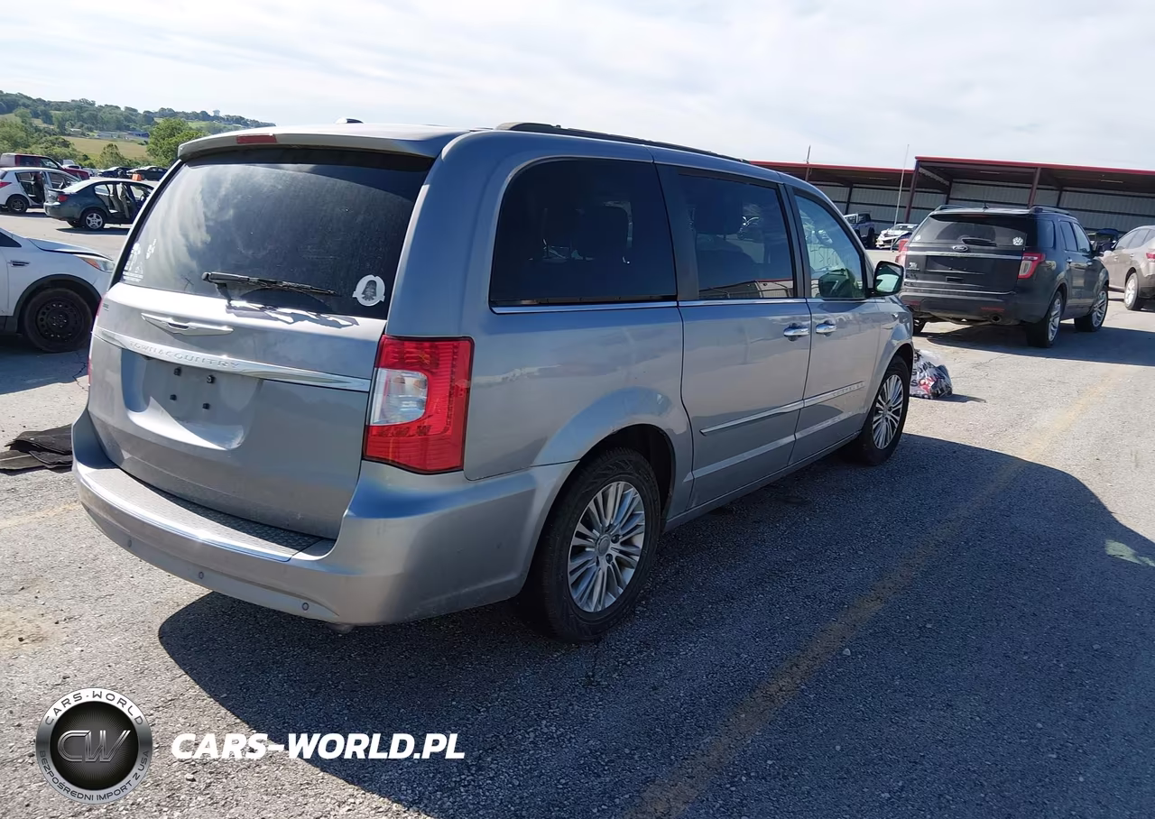 2015 Chrysler Town & Country Touring-L VIN:2C4RC1CG6FR602770 - 4