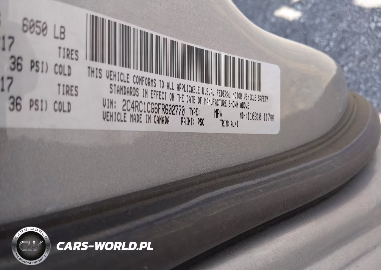 2015 Chrysler Town & Country Touring-L VIN:2C4RC1CG6FR602770 - 9