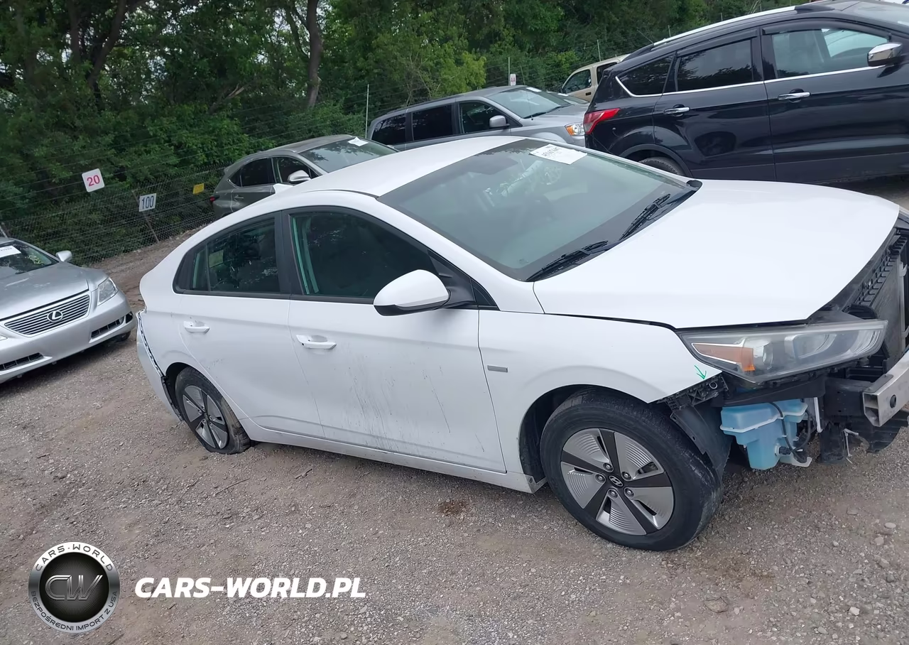 2018 Hyundai Ioniq Hybrid Blue VIN:KMHC65LC4JU099569 - 14
