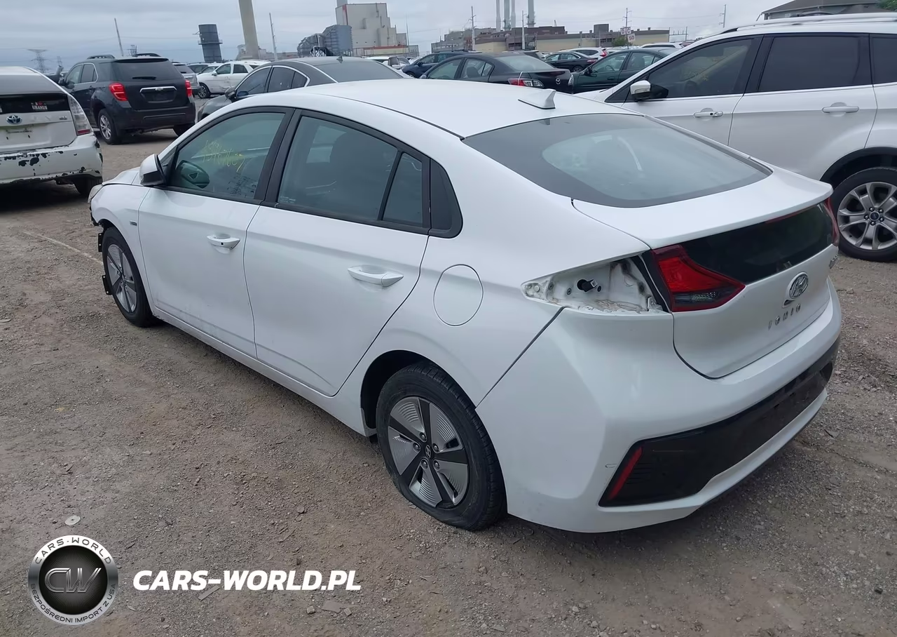 2018 Hyundai Ioniq Hybrid Blue VIN:KMHC65LC4JU099569 - 3