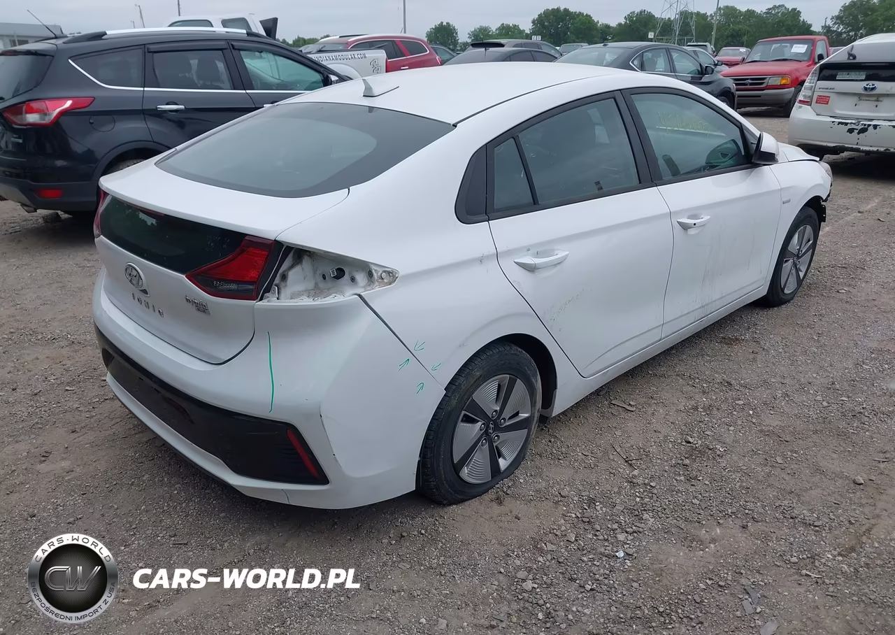 2018 Hyundai Ioniq Hybrid Blue VIN:KMHC65LC4JU099569 - 4
