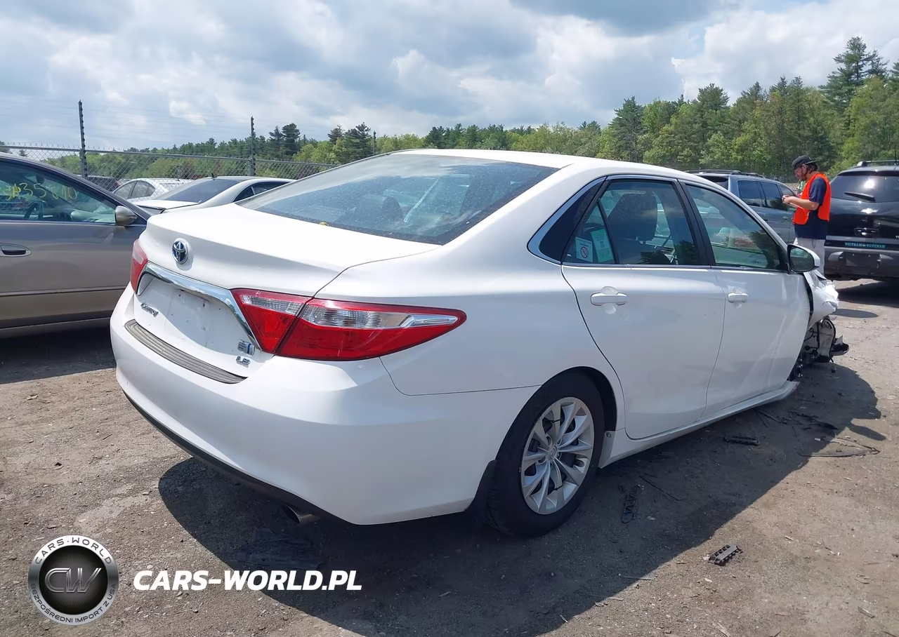 2015 Toyota Camry Hybrid Le VIN:4T1BD1FK9FU169913 - 4
