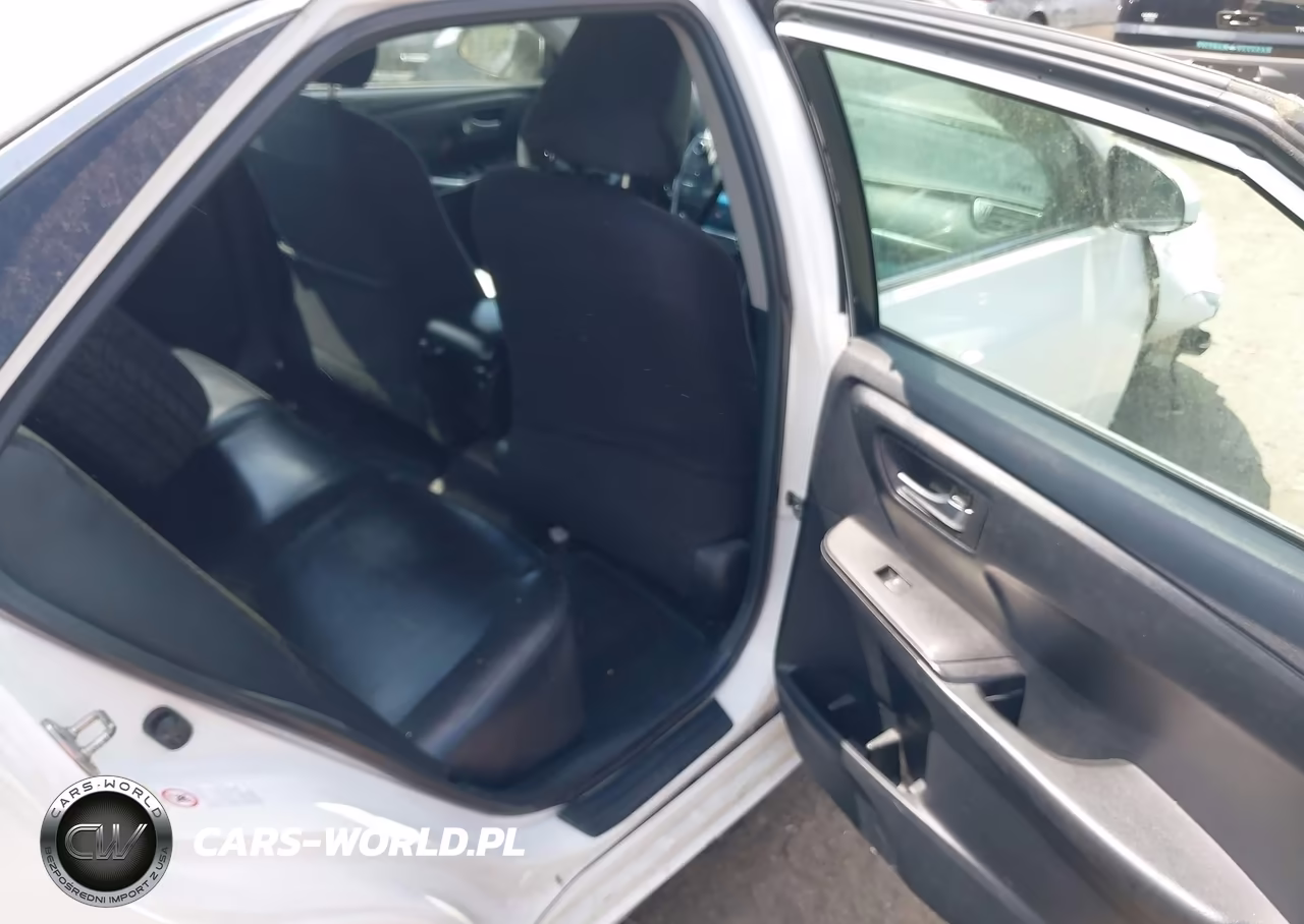 2015 Toyota Camry Hybrid Le VIN:4T1BD1FK9FU169913 - 8