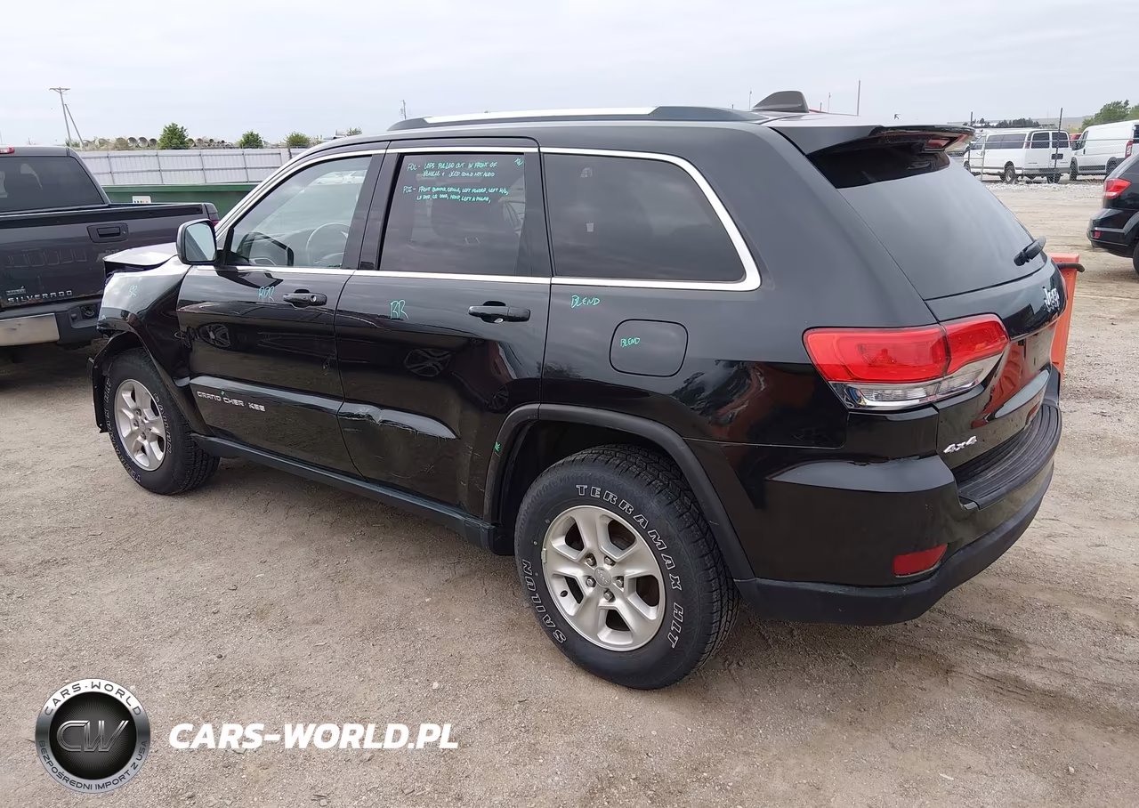 2016 Jeep Grand Cherokee Laredo VIN:1C4RJFAG9GC333101 - 3