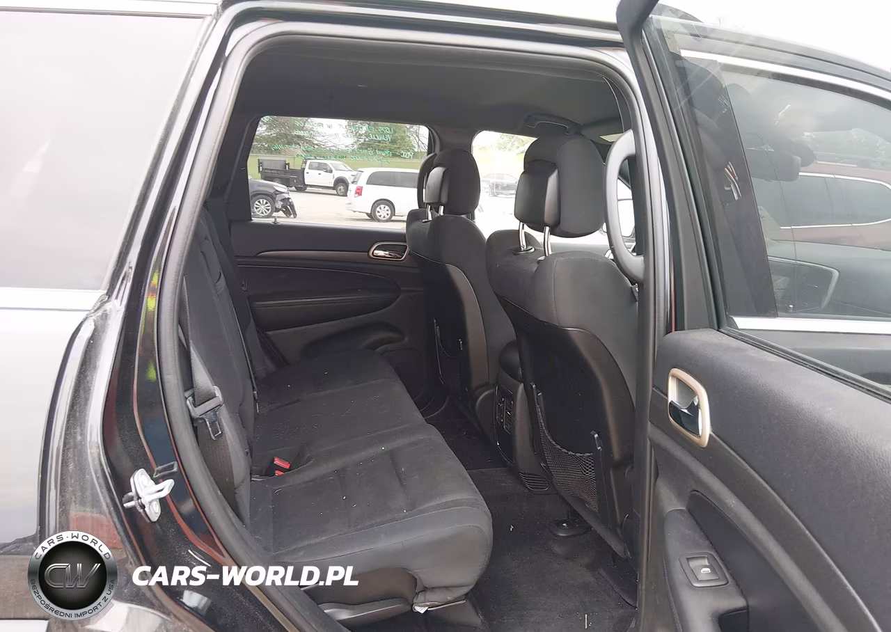 2016 Jeep Grand Cherokee Laredo VIN:1C4RJFAG9GC333101 - 8