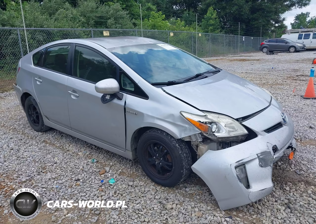 2015 Toyota Prius Two – zdjęcie 1 z 16