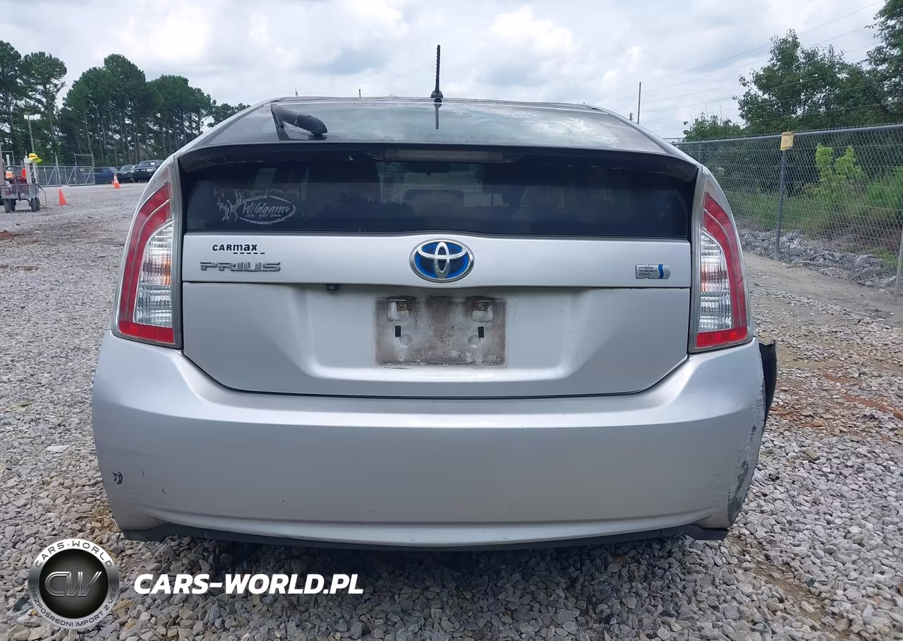 2015 Toyota Prius Two VIN:JTDKN3DU0F1936938 - 16