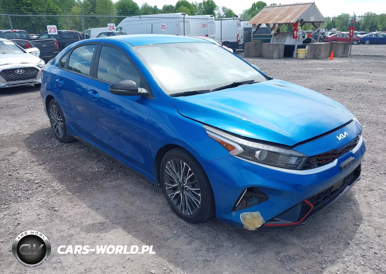 2022 Kia Forte Gt-Line – zdjęcie 1 z 17