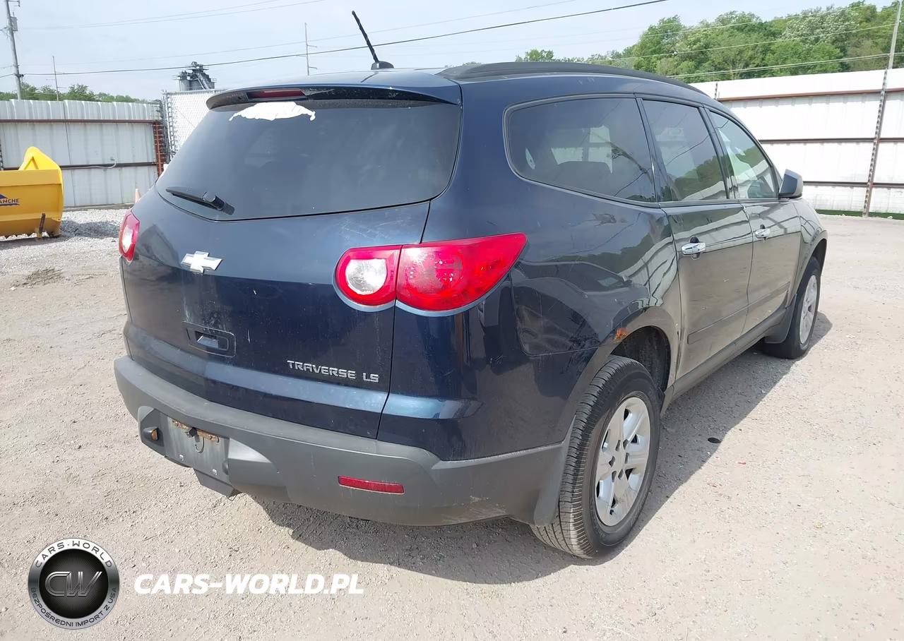 2012 Chevrolet Traverse Ls VIN:1GNKREED1CJ158778 - 4