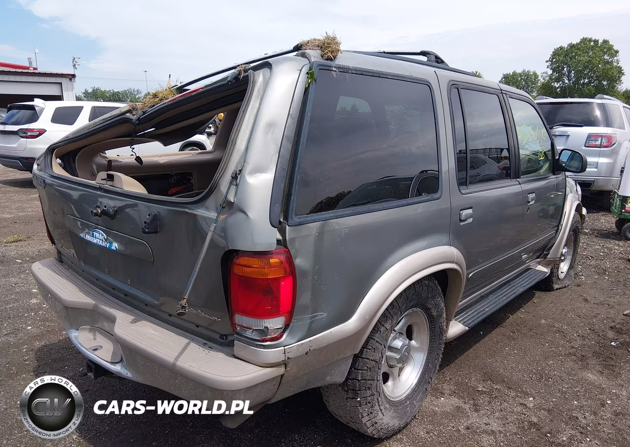 2000 Ford Explorer Eddie Bauer VIN:1FMZU74E9YZB35684 - 4