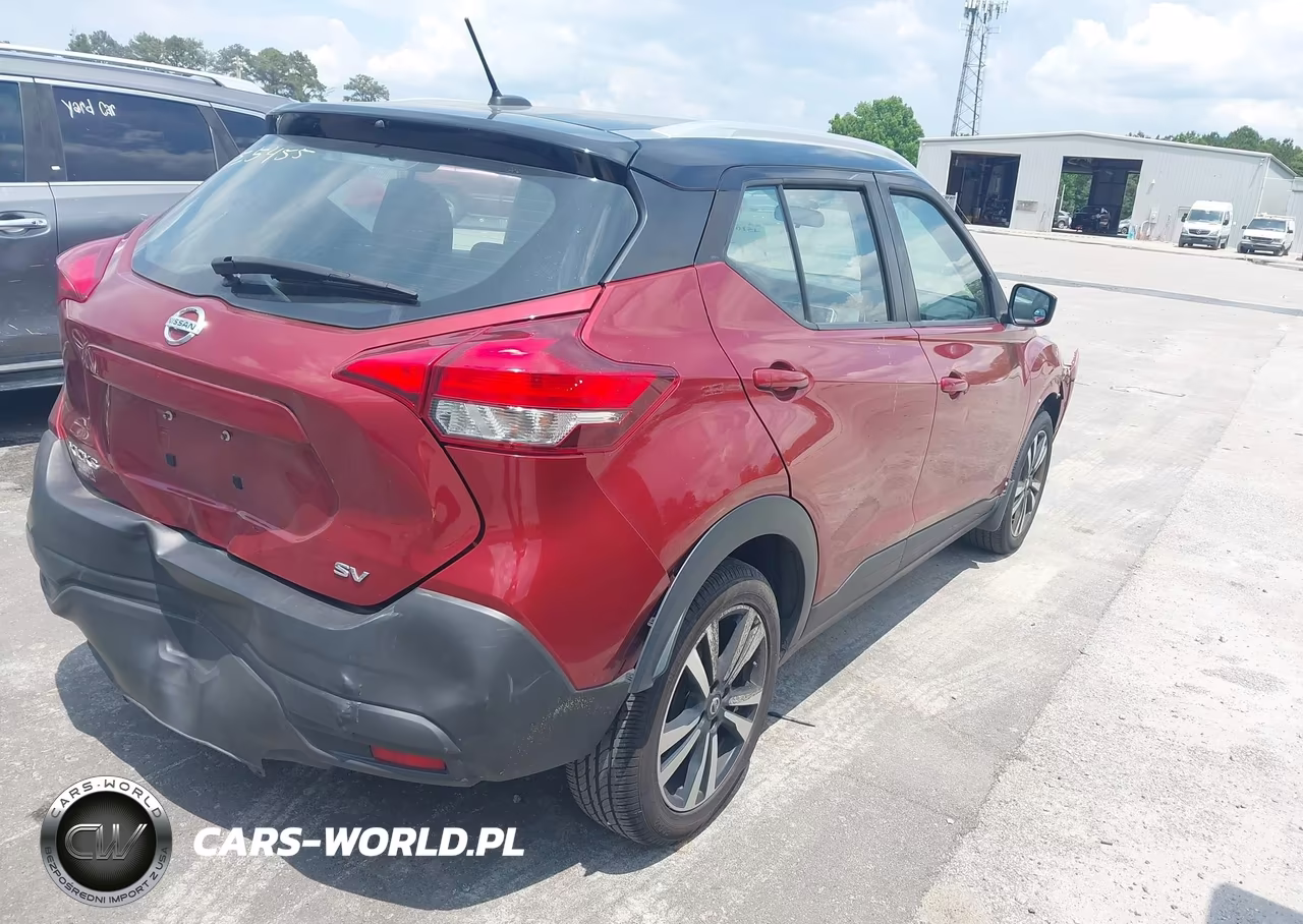 2019 Nissan Kicks Sv VIN:3N1CP5CU4KL550315 - 4