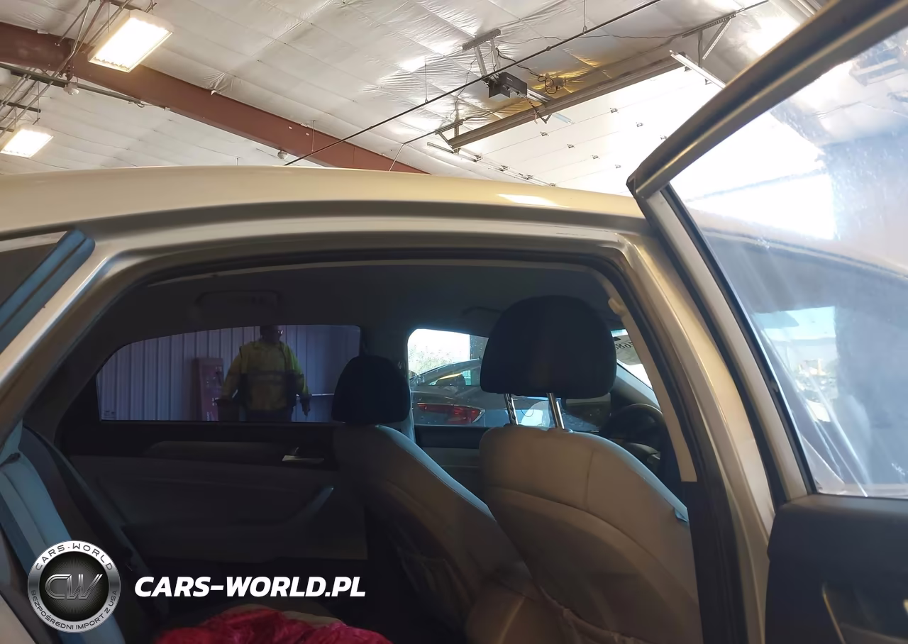 2017 Hyundai Sonata Sport VIN:5NPE34AF2HH498952 - 8