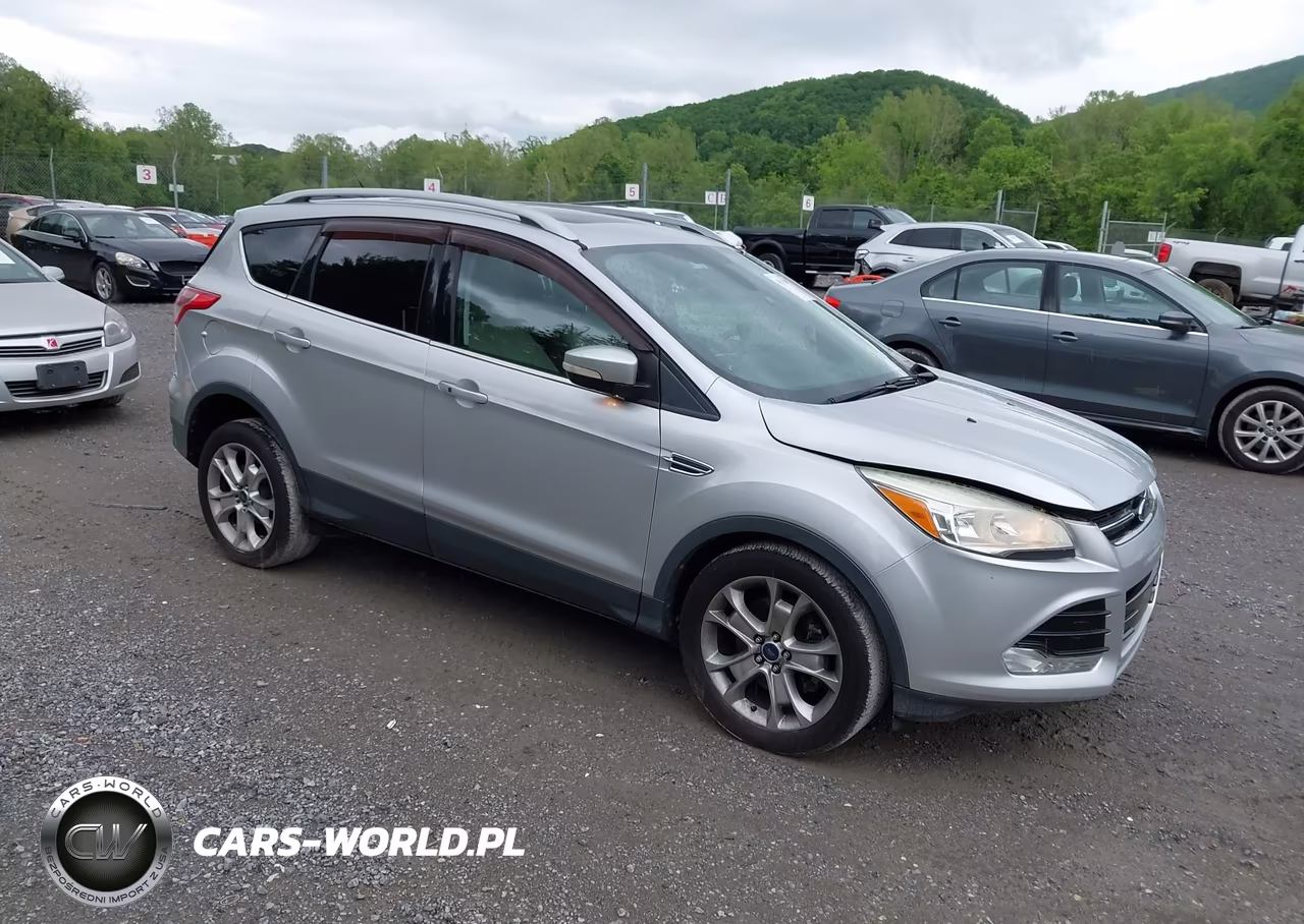 2014 Ford Escape Titanium – zdjęcie 1 z 11