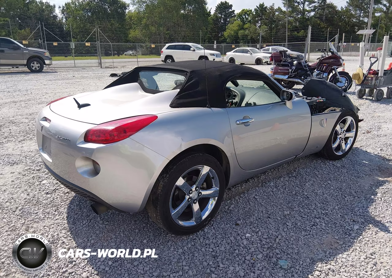 2007 Pontiac Solstice VIN:1G2MB35B17Y113186 - 4