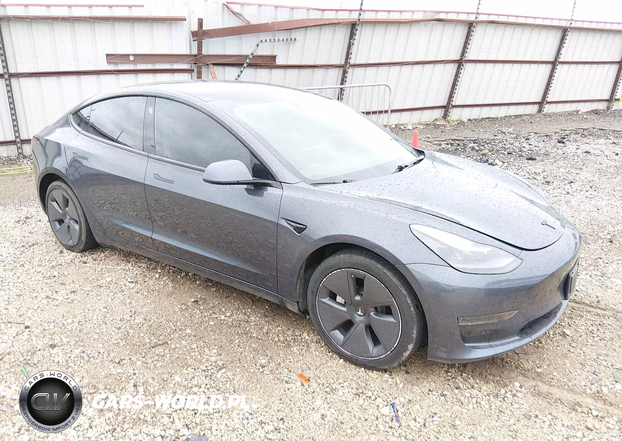 2021 Tesla Model 3 Standard Range Plus Rear-Wheel Drive – zdjęcie 1 z 18