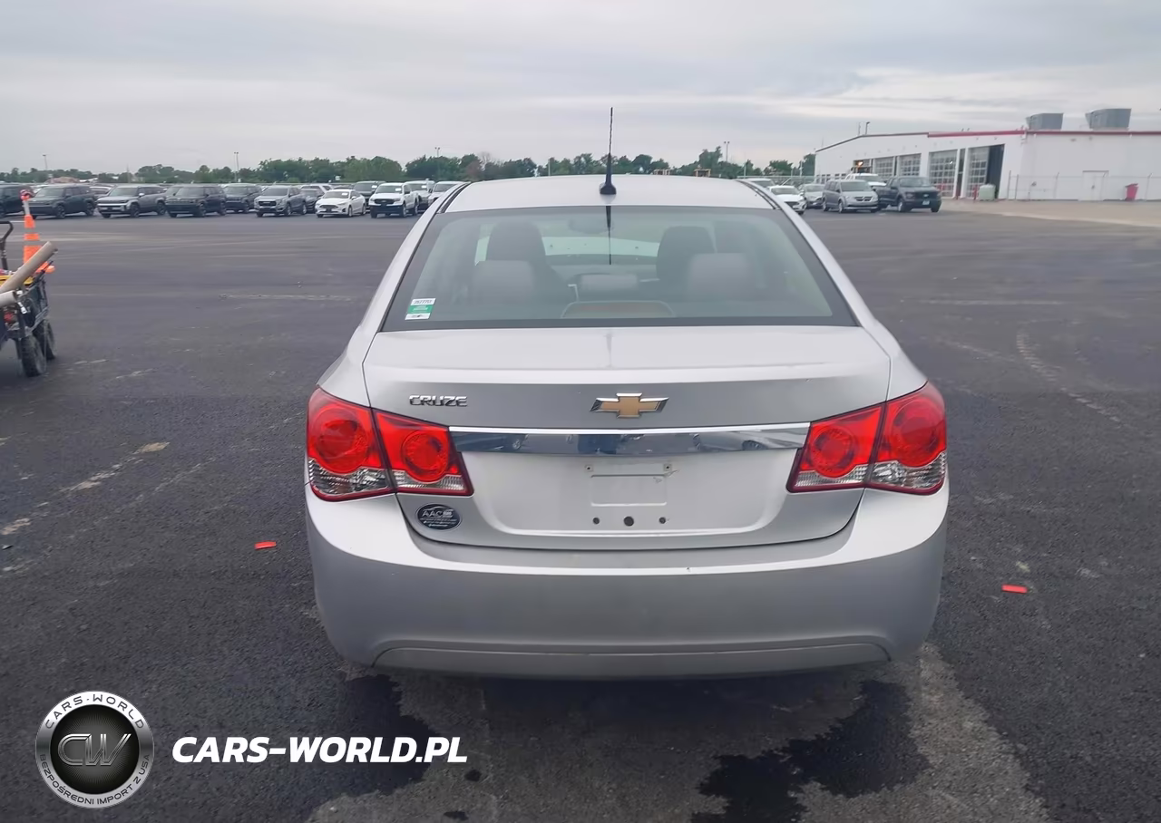 2011 Chevrolet Cruze Ls VIN:1G1PC5SH0B7216052 - 16