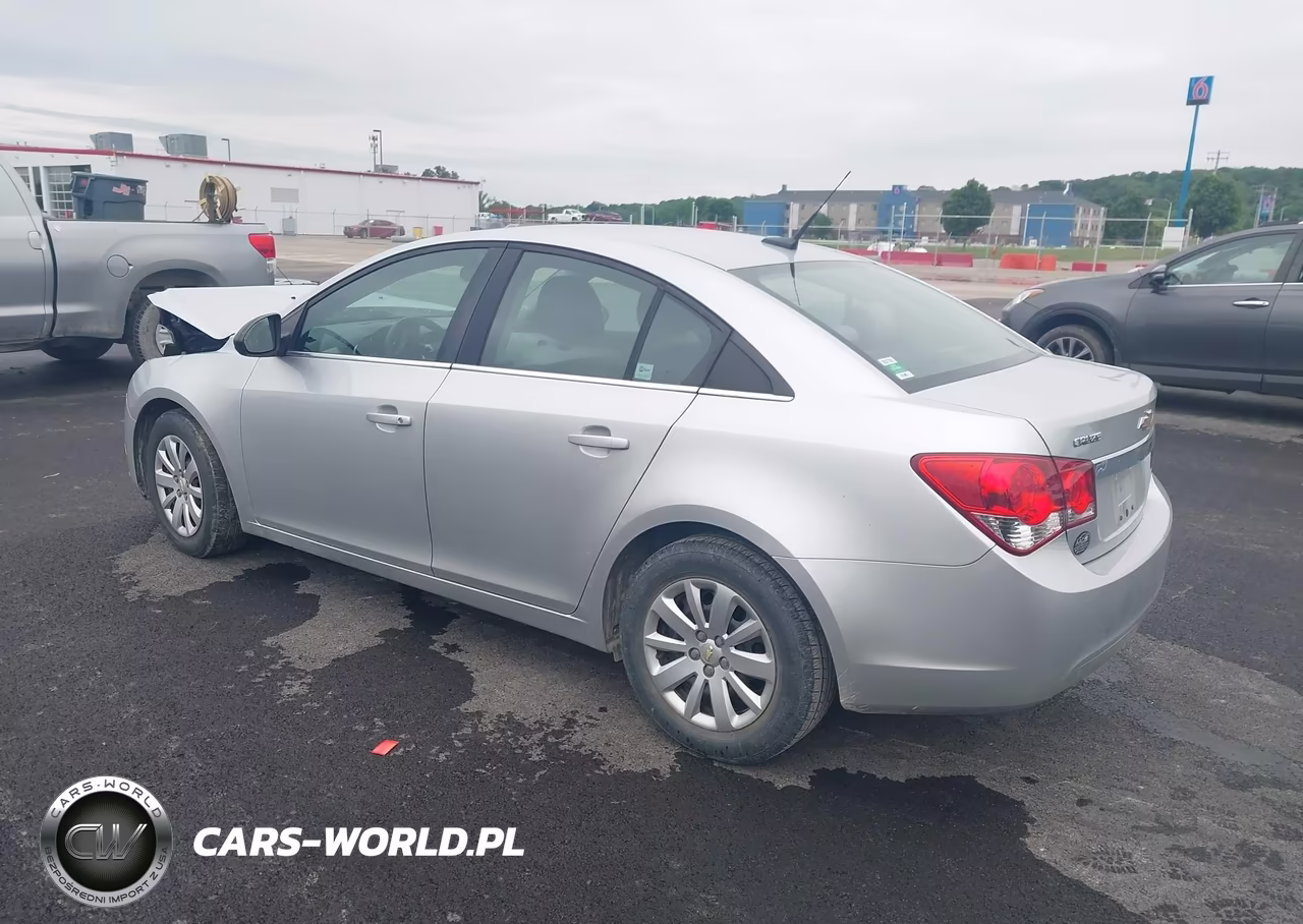 2011 Chevrolet Cruze Ls VIN:1G1PC5SH0B7216052 - 3