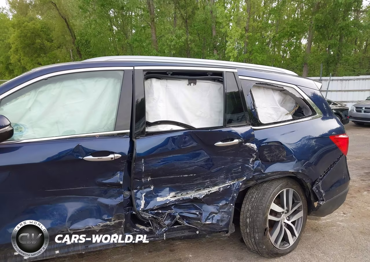 2018 Honda Pilot Elite VIN:5FNYF6H0XJB023233 - 6