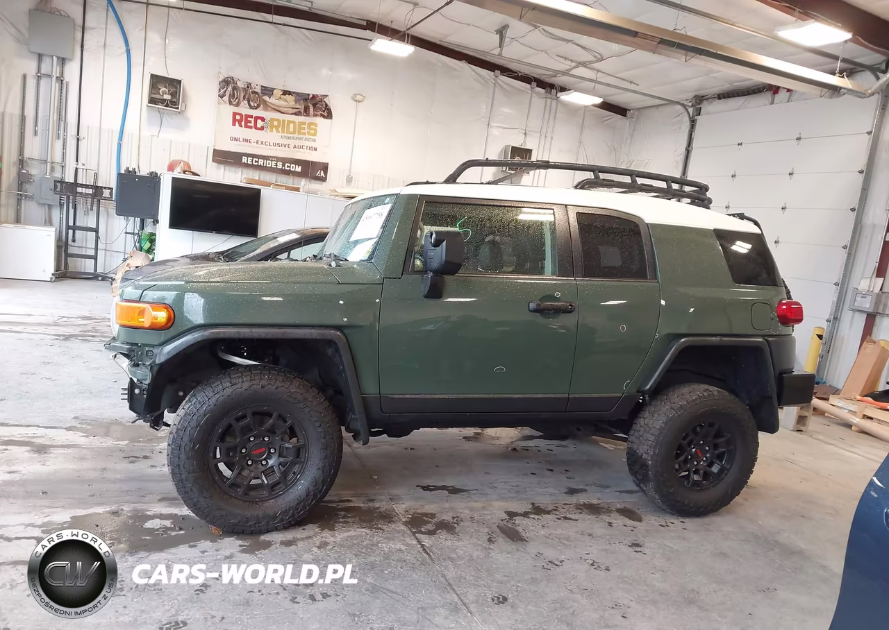 2014 Toyota Fj Cruiser VIN:JTEBU4BF8EK205367 - 14