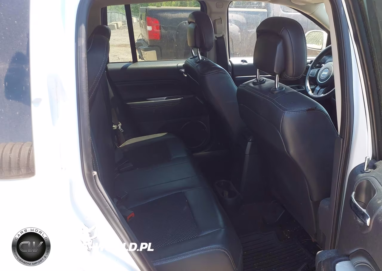 2014 Jeep Compass Latitude VIN:1C4NJDEB3ED761786 - 8