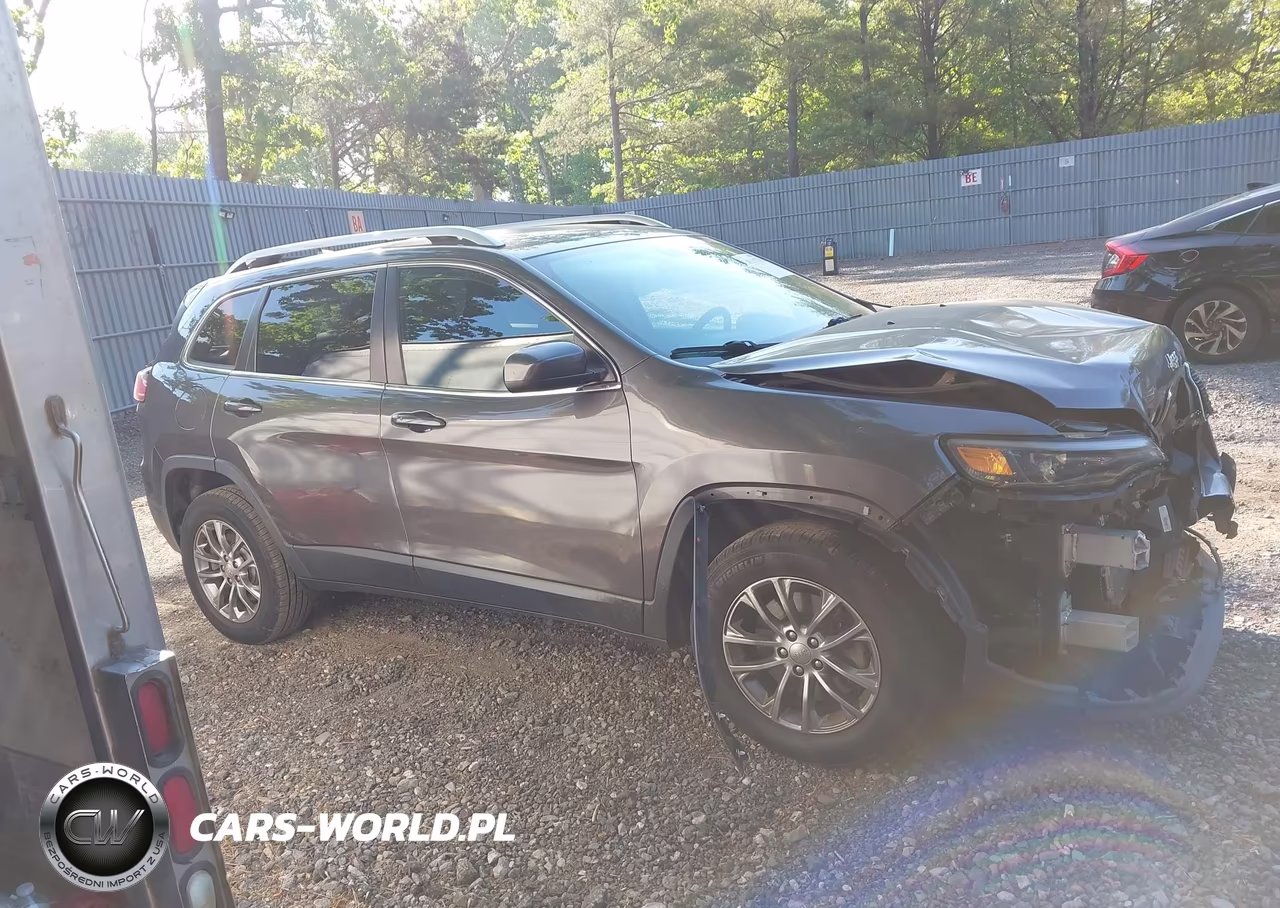 2019 Jeep Cherokee Latitude Plus 4X4 VIN:1C4PJMLB4KD182443 - 13