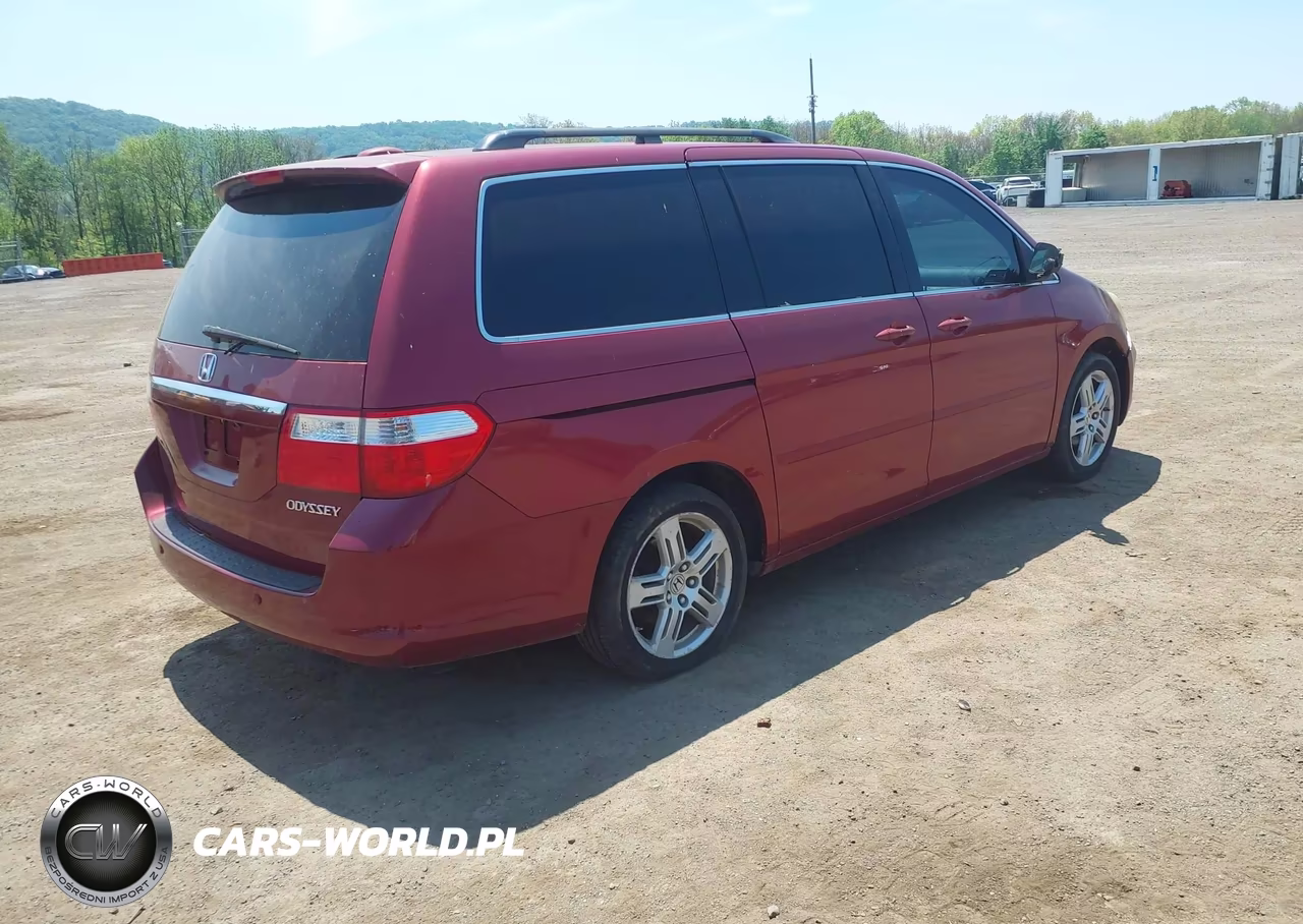 2005 Honda Odyssey Touring VIN:5FNRL38875B065897 - 4