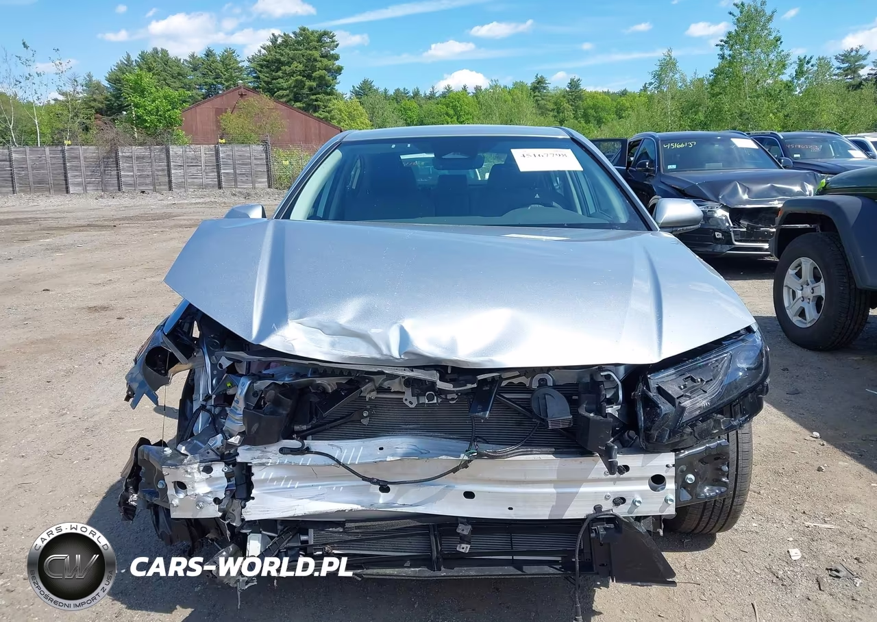 2025 Toyota Camry Le VIN:4T1DBADK0SU523751 - 13