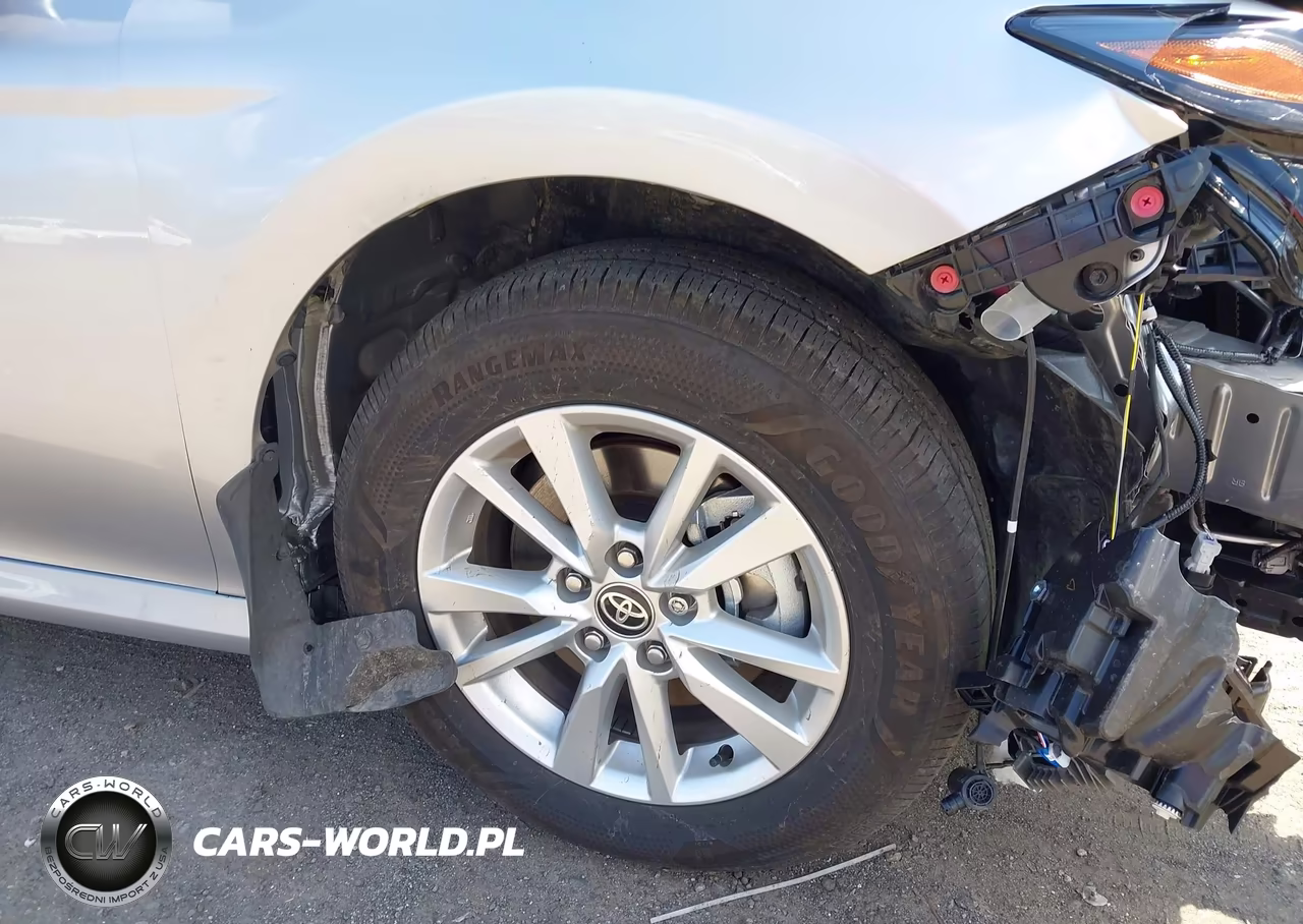 2025 Toyota Camry Le VIN:4T1DBADK0SU523751 - 18