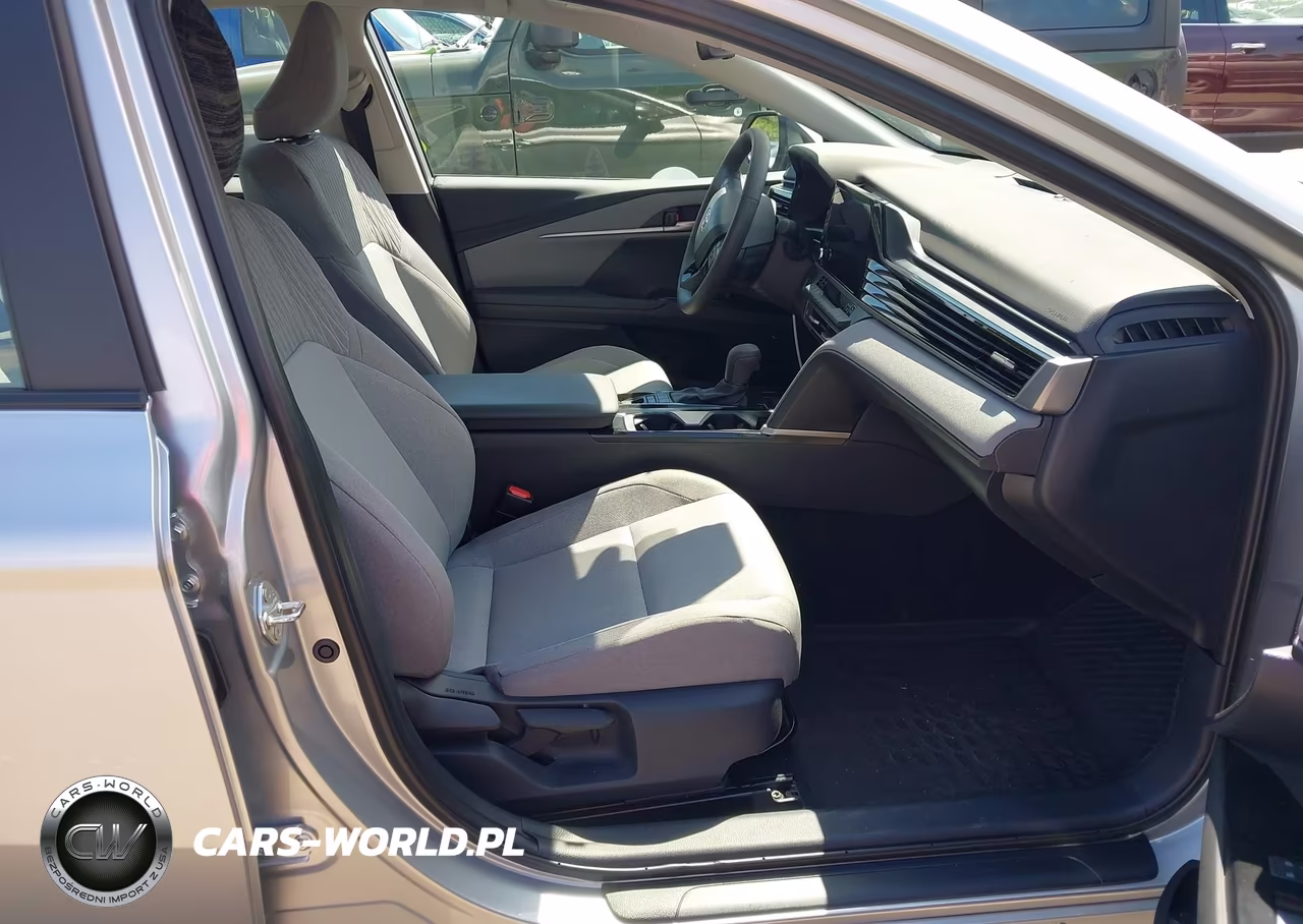 2025 Toyota Camry Le VIN:4T1DBADK0SU523751 - 5