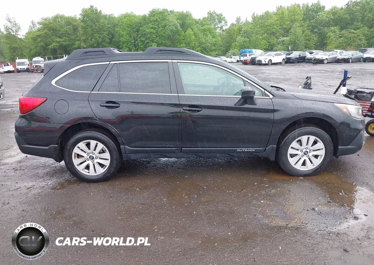 2019 Subaru Outback 2.5I Premium VIN:4S4BSAFC2K3313820 - 13