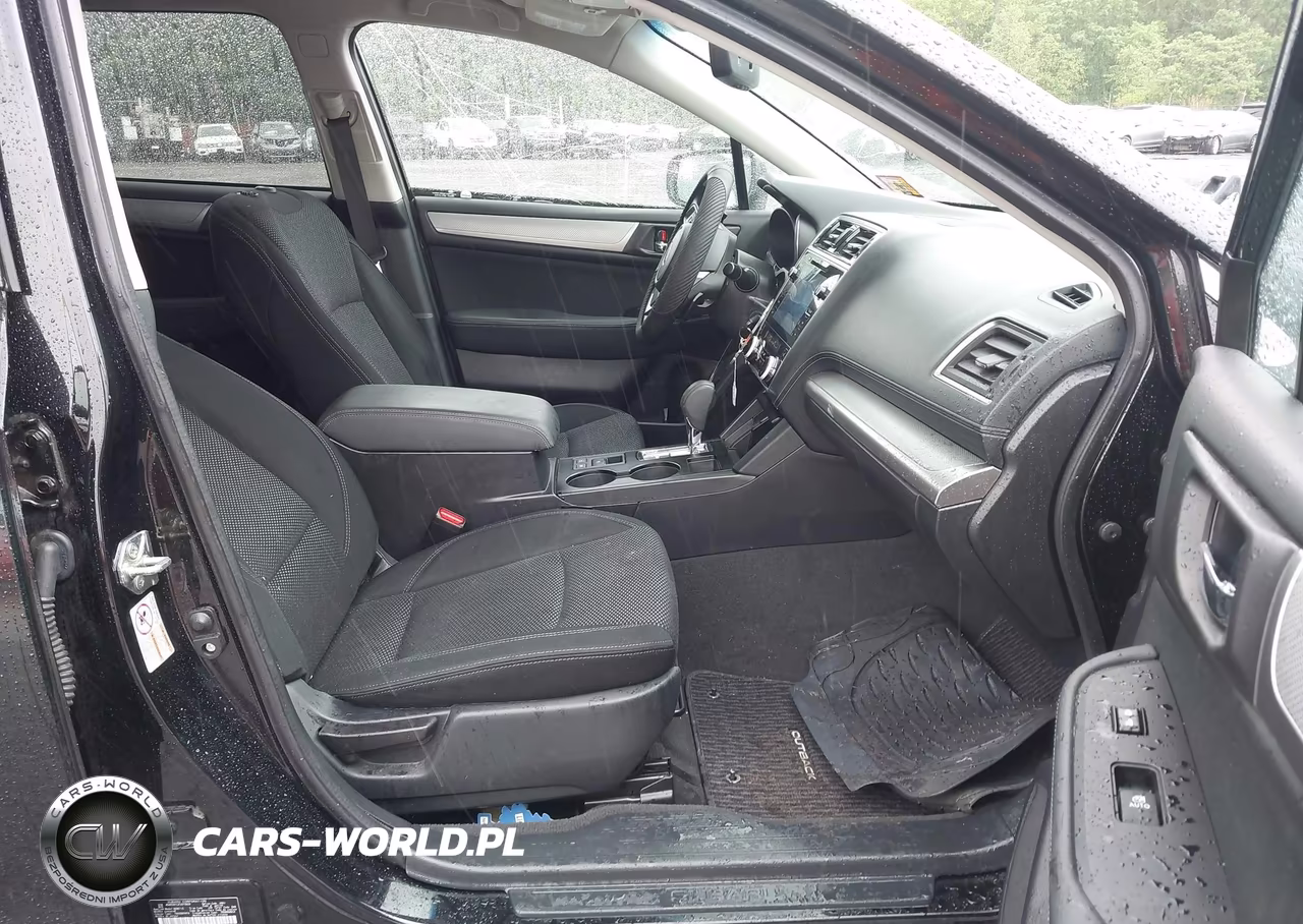 2019 Subaru Outback 2.5I Premium VIN:4S4BSAFC2K3313820 - 5