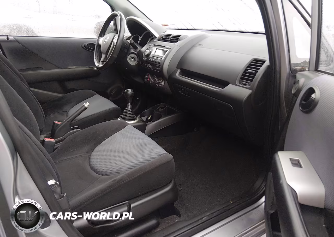 2008 Honda Fit Sport VIN:JHMGD37658S025327 - 5